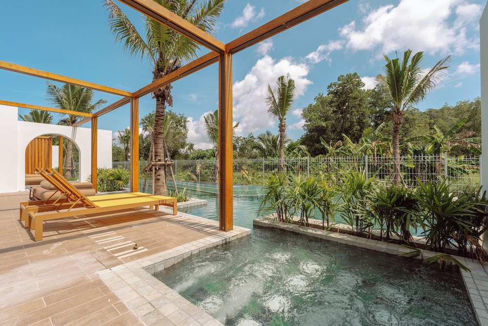 Sugar Marina Resort-LAGOON-Villas, Naiyang Beach 64/91