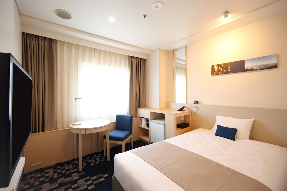 Kobe Sannomiya Tokyu REI Hotel 26/66