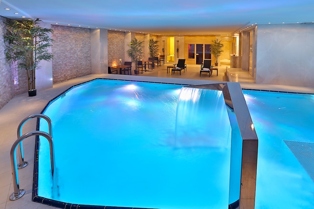 Grand Madrid Hotel 27/34