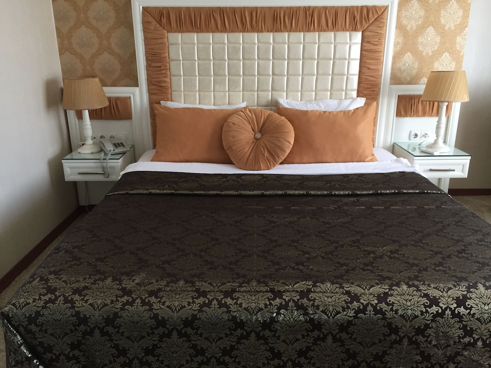 Pen Hotel 44/44