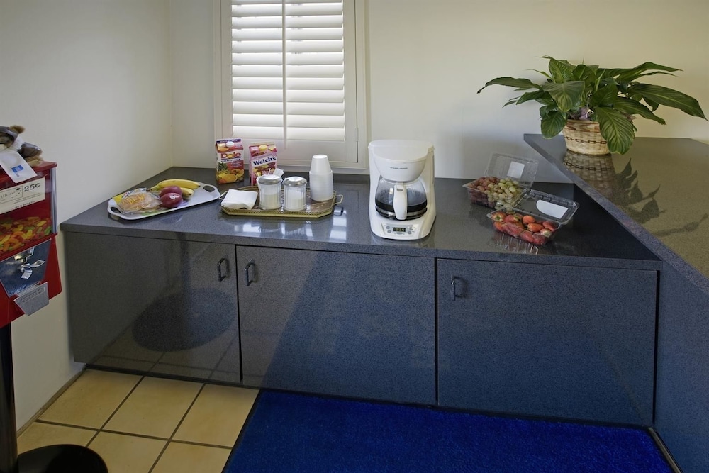 Americas Best Value Inn Beaumont 17/20