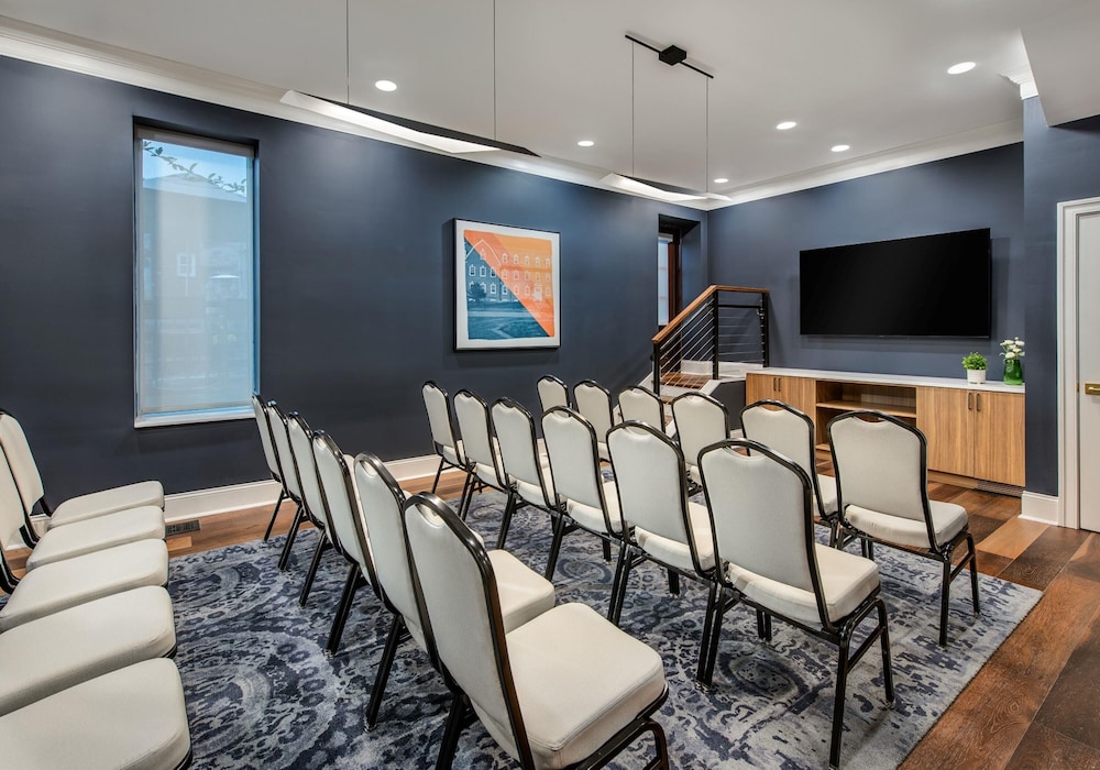 Hyatt Place Newark - Main Street 27/34