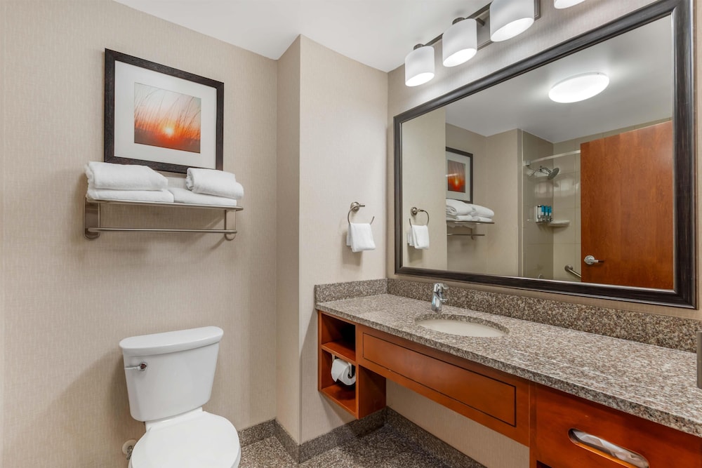 Drury Inn and Suites Fort Myers 48/49