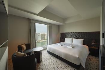 Standard, King Bed, Electronic Cigarette Only