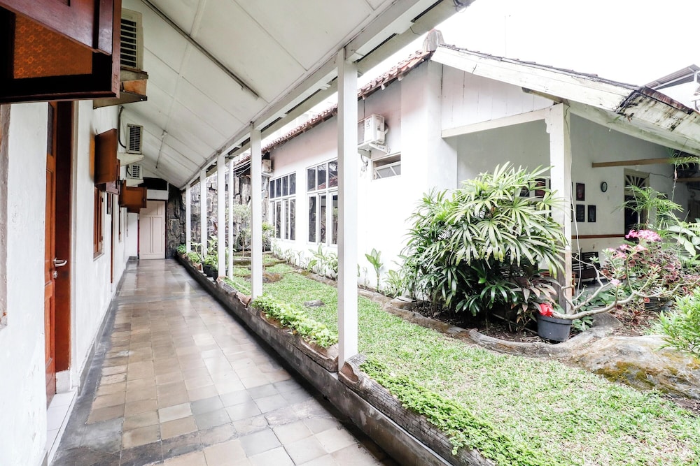 Hotel Limaran 74/77