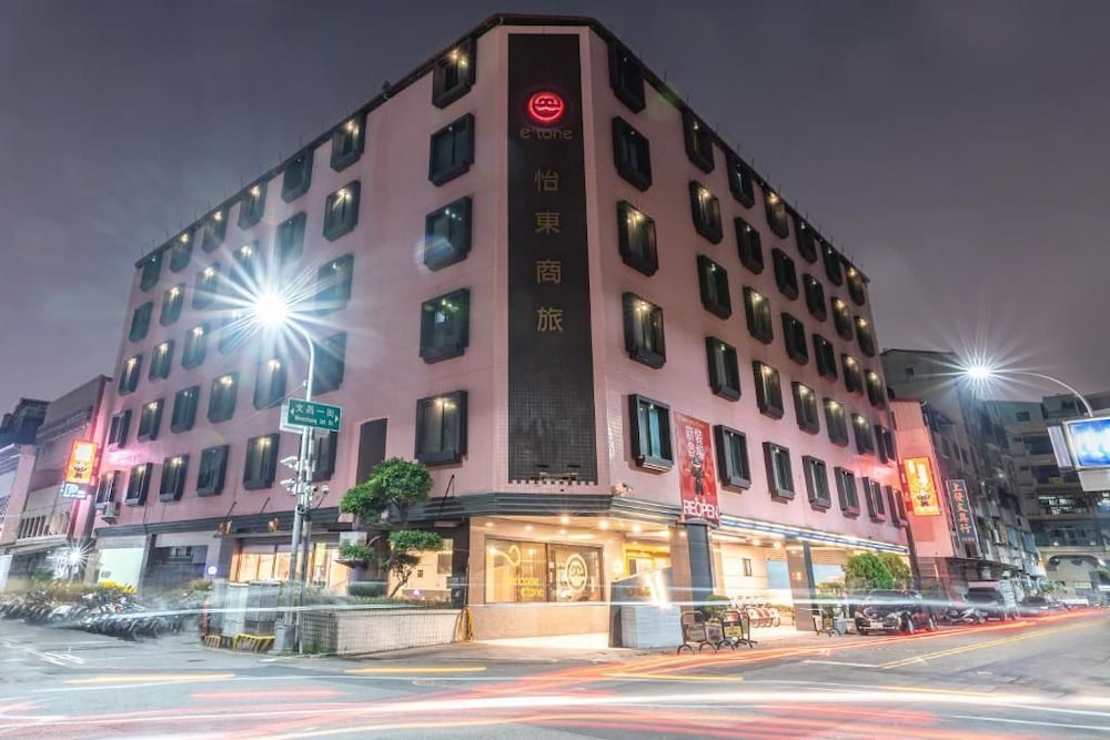 Hotel E Tung 6/58