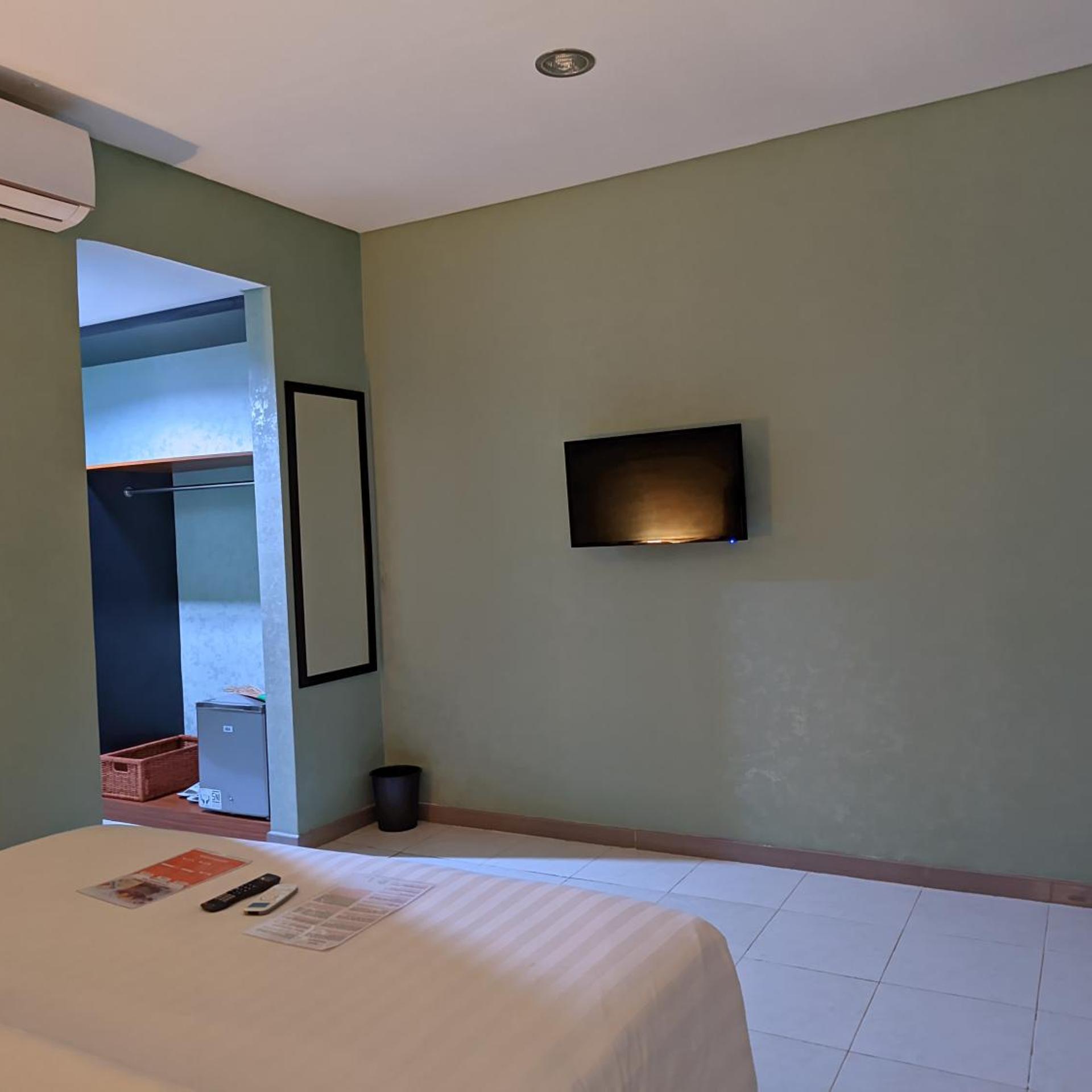 Hotel Nalendra Plaza 12/50