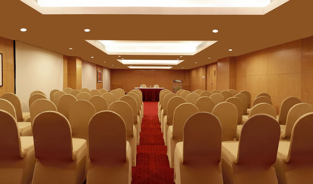 Lemon Tree Hotel Whitefield Bangalore 48/53