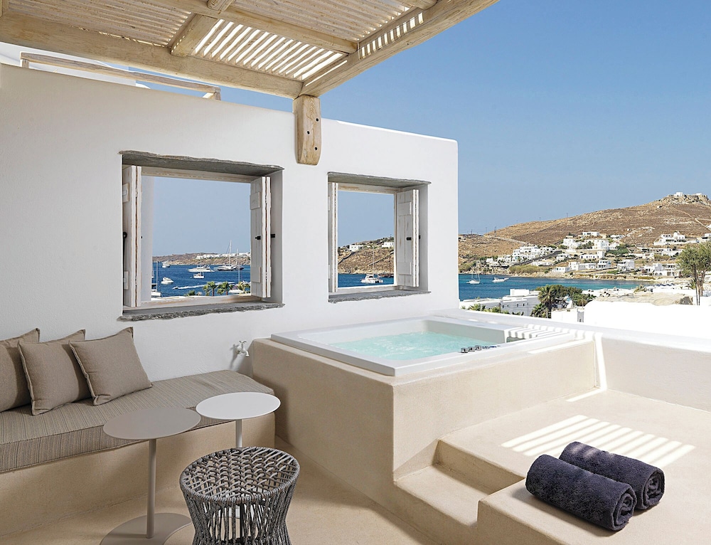 swimming pool spa