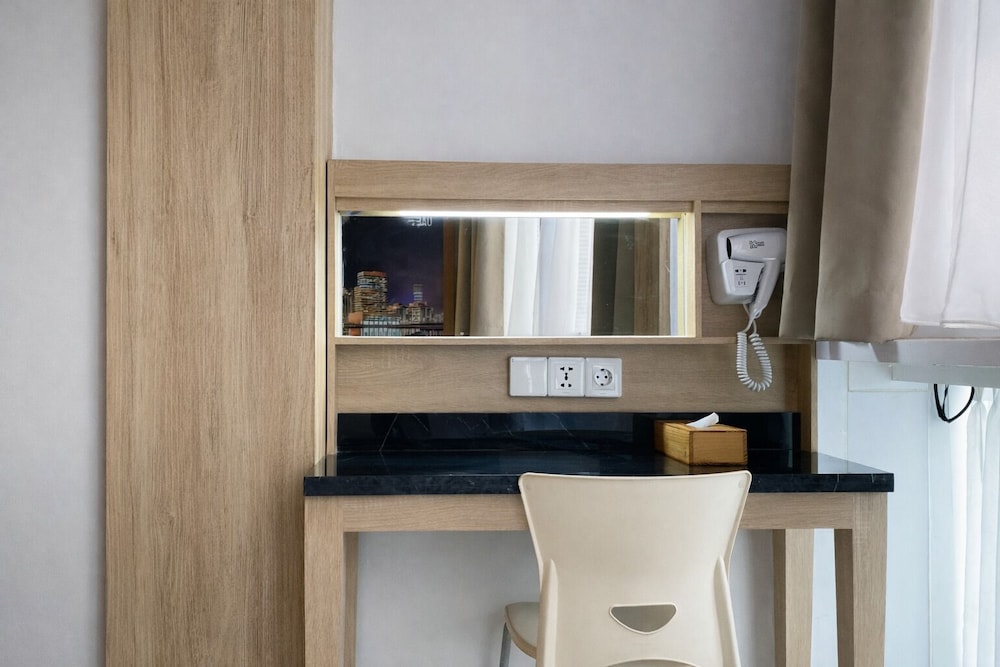 Smart Hotel Thamrin Jakarta 66/74