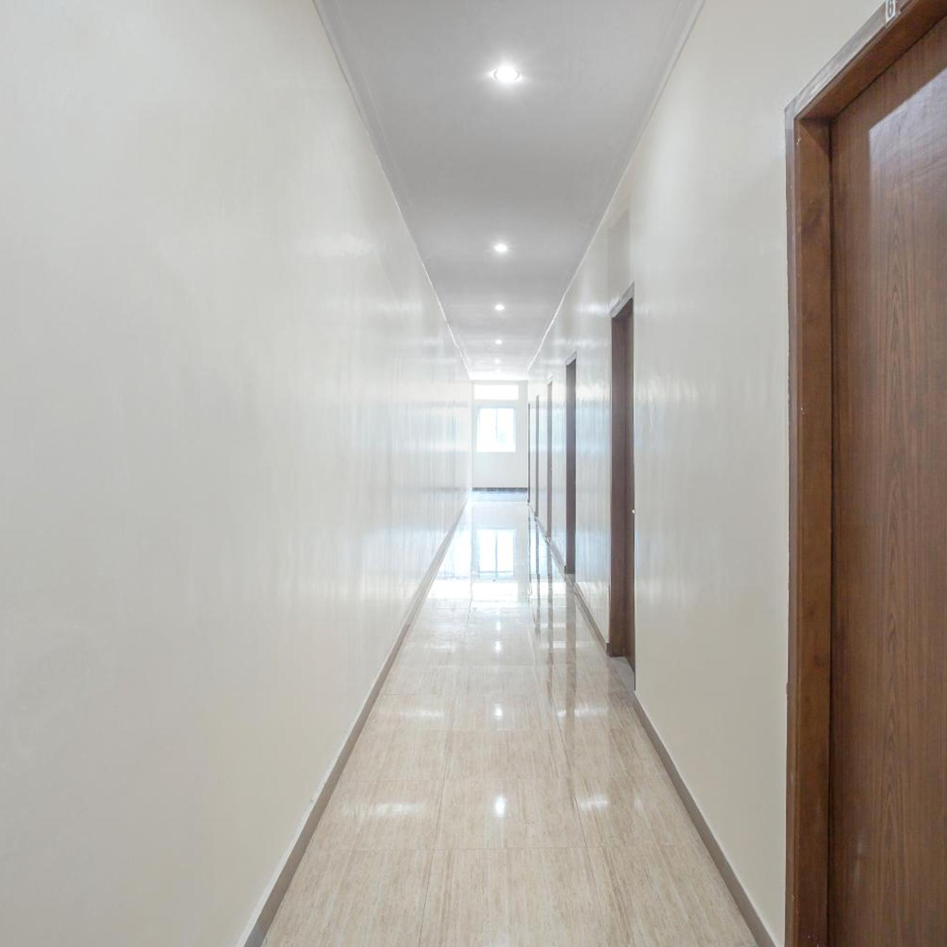 Oyo 134 Lg Residence 32/36