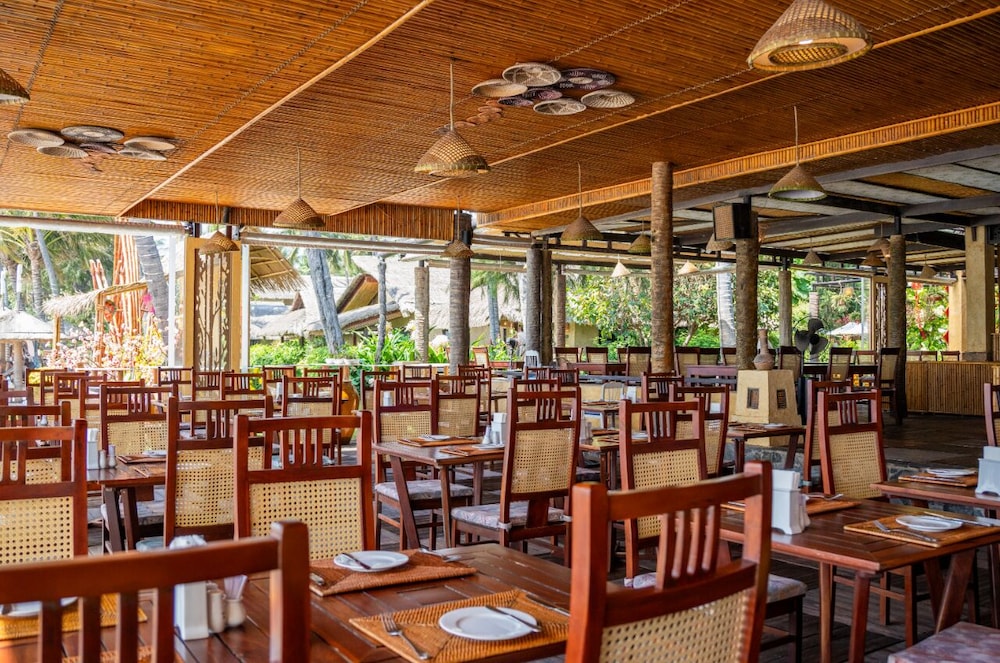 Bamboo Village Beach Resort and Spa 31/45