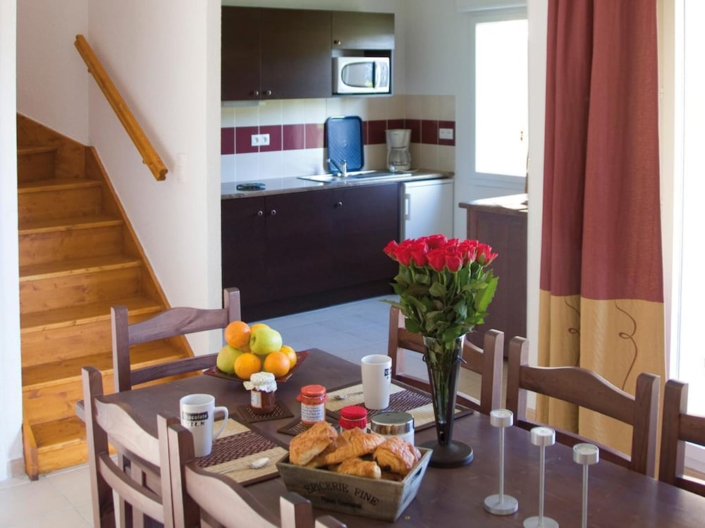 RESIDENCE LAGRANGE VACANCES LE CLOS DES VIGNES 27/40