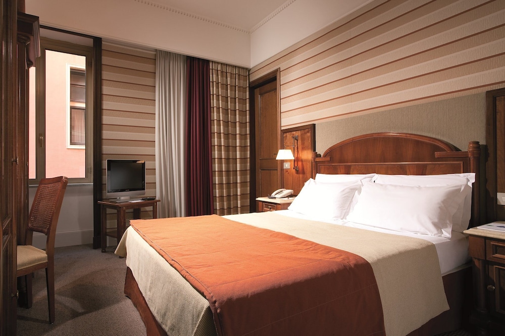 Mascagni Hotel 4/37