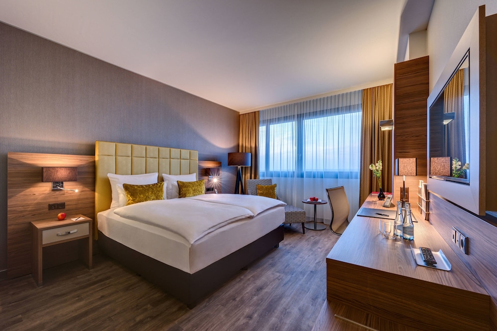 BONN MARRIOTT HOTEL 6/68