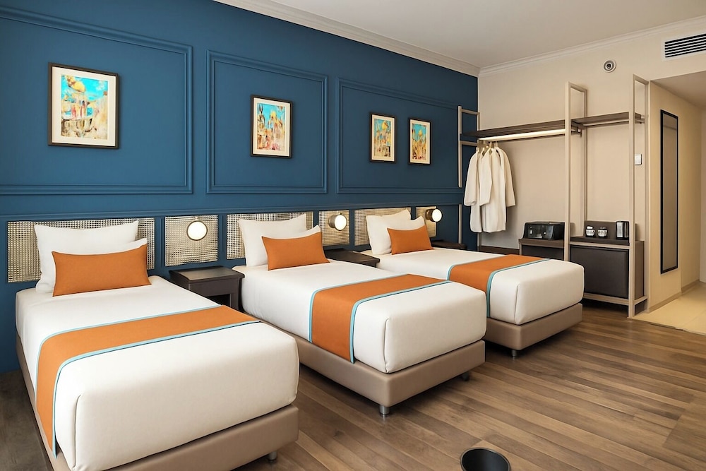 KUALA LUMPUR INTERNATIONAL HOTEL 15/39