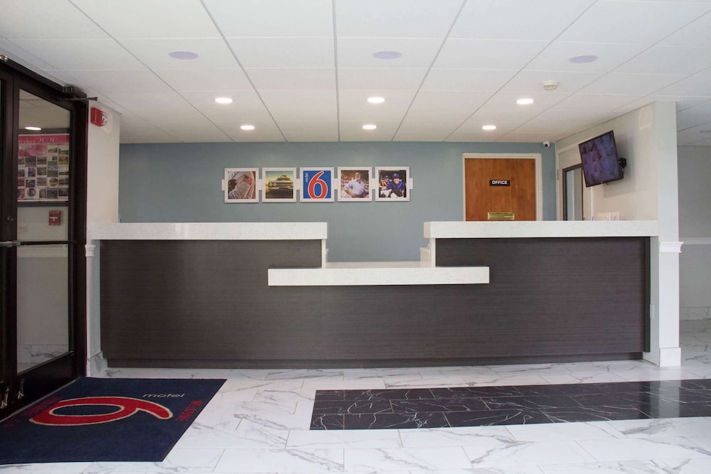 Motel6 Suwanee GA - Gwinnett Center 10/60