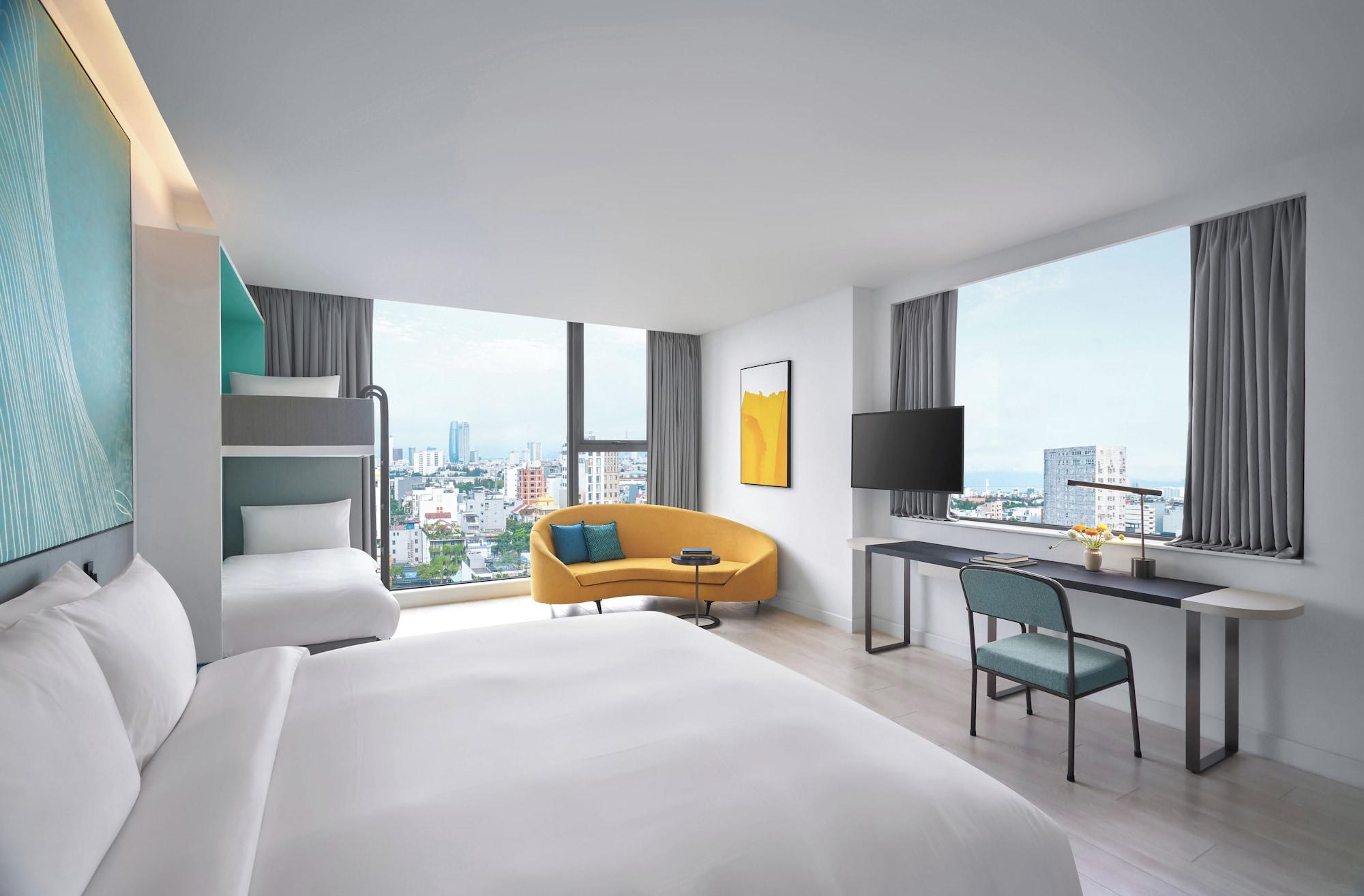 Family, Multiple Beds, City View