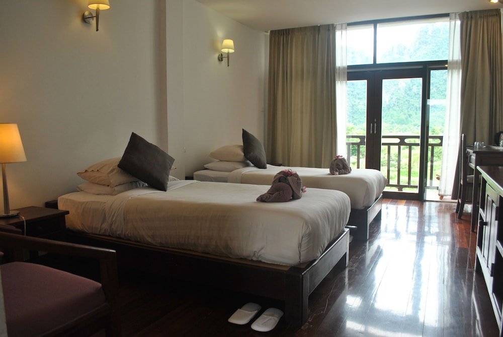 Silver Naga Hotel 11/58