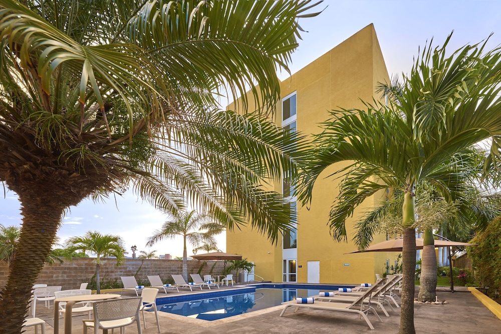 City Express by Marriott Tampico 5/65