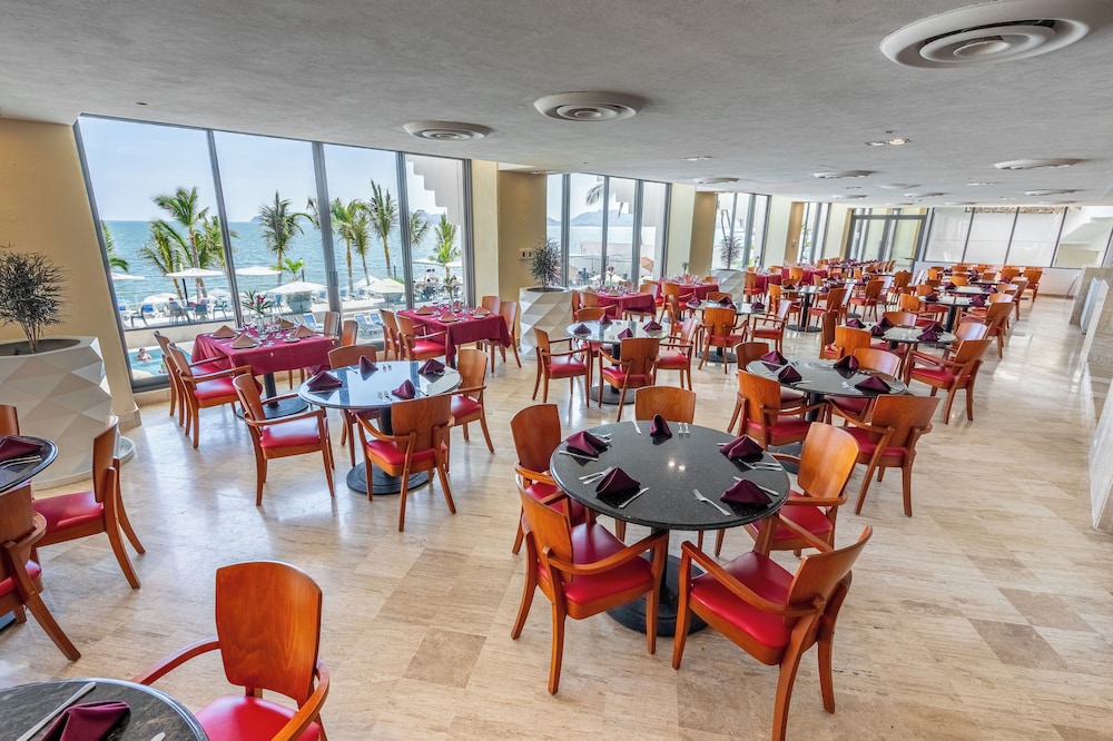 Copacabana Beach Hotel Acapulco 53/68