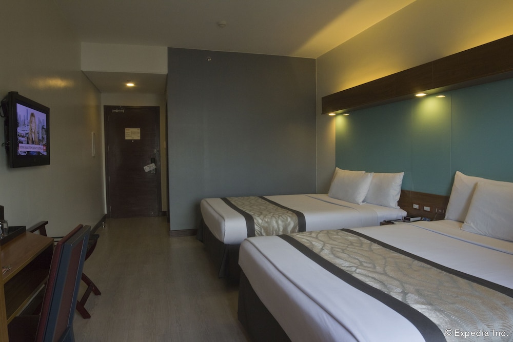 Microtel By Wyndham Up Technohub 10/29