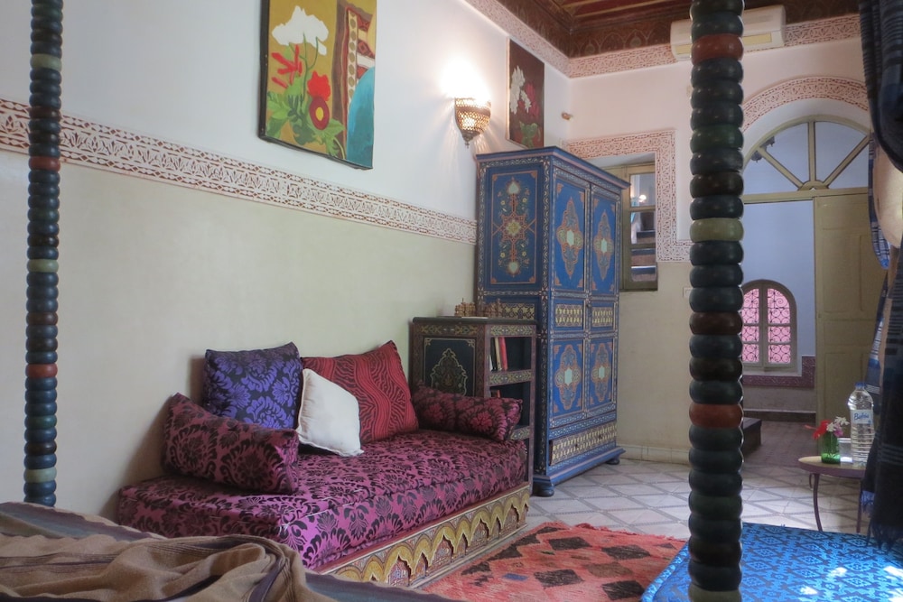 Riad Maizie 33/50