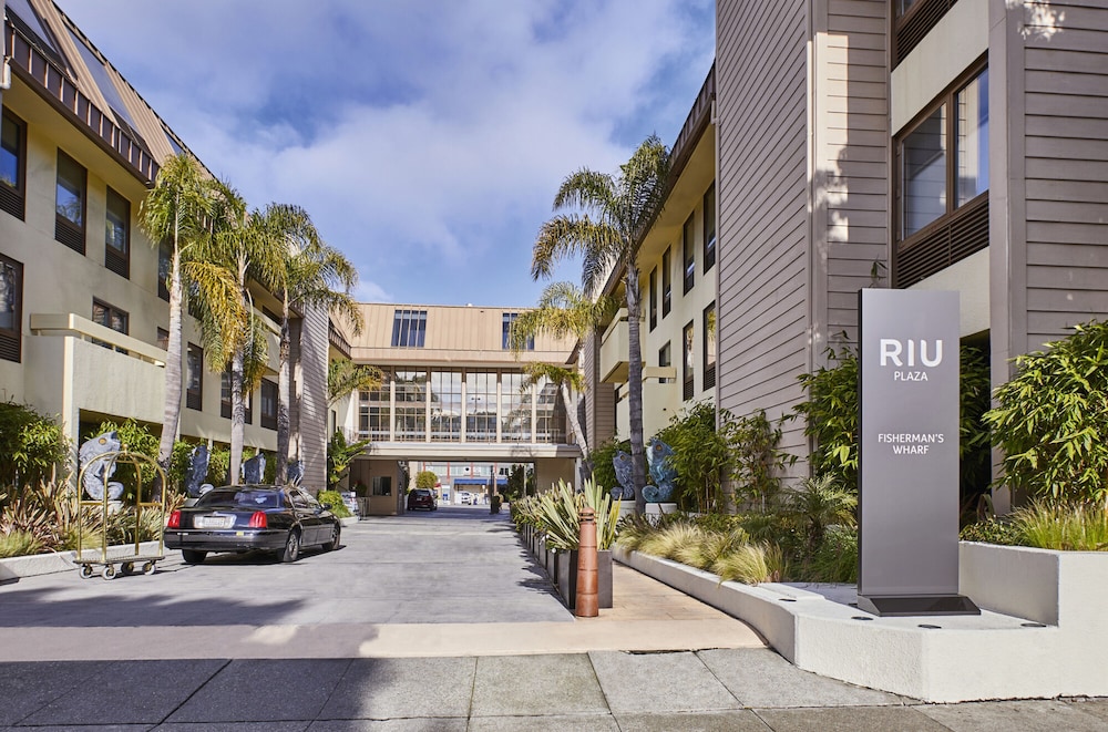 RIU Plaza Fishermans Wharf 62/67