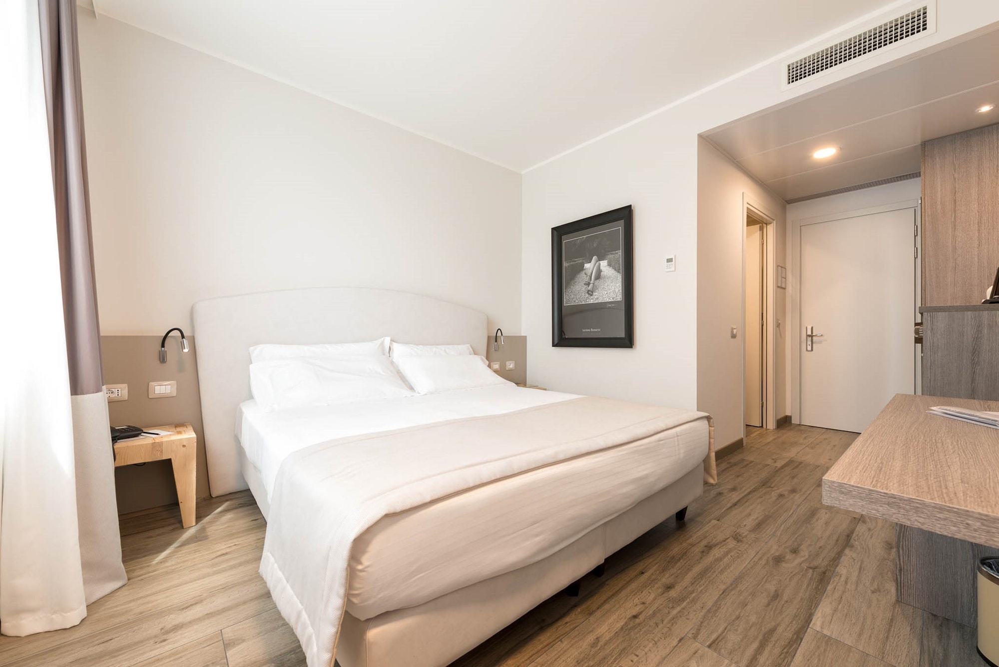 SUPERIOR, DOUBLE BED