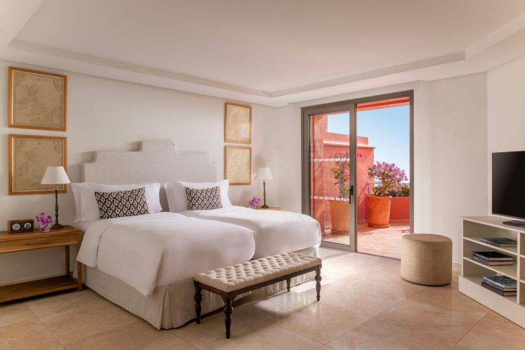 2 Bedrooms, Royal, Penthouse Suite, Suite, Twin Beds, King Bed, Ocean View