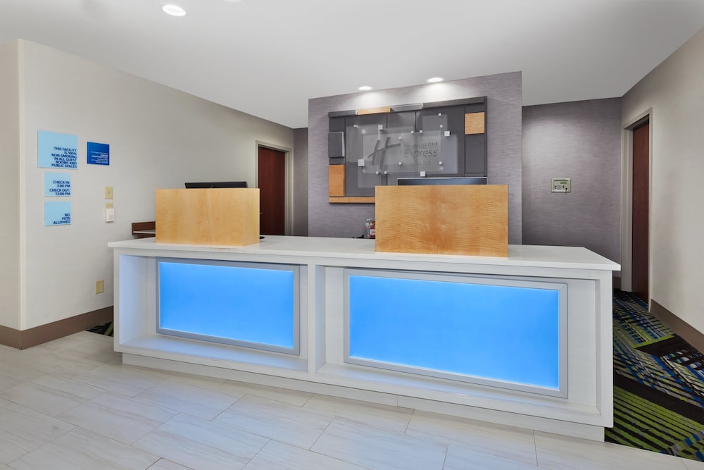 Holiday Inn Express Hotel And Suites Dayton South Franklin 11/56