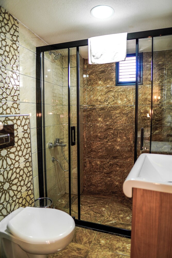 Laos Otel 46/50