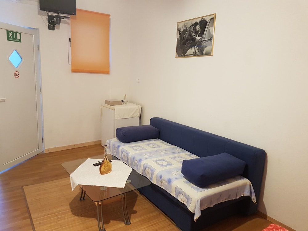 Villa Angela 41/80