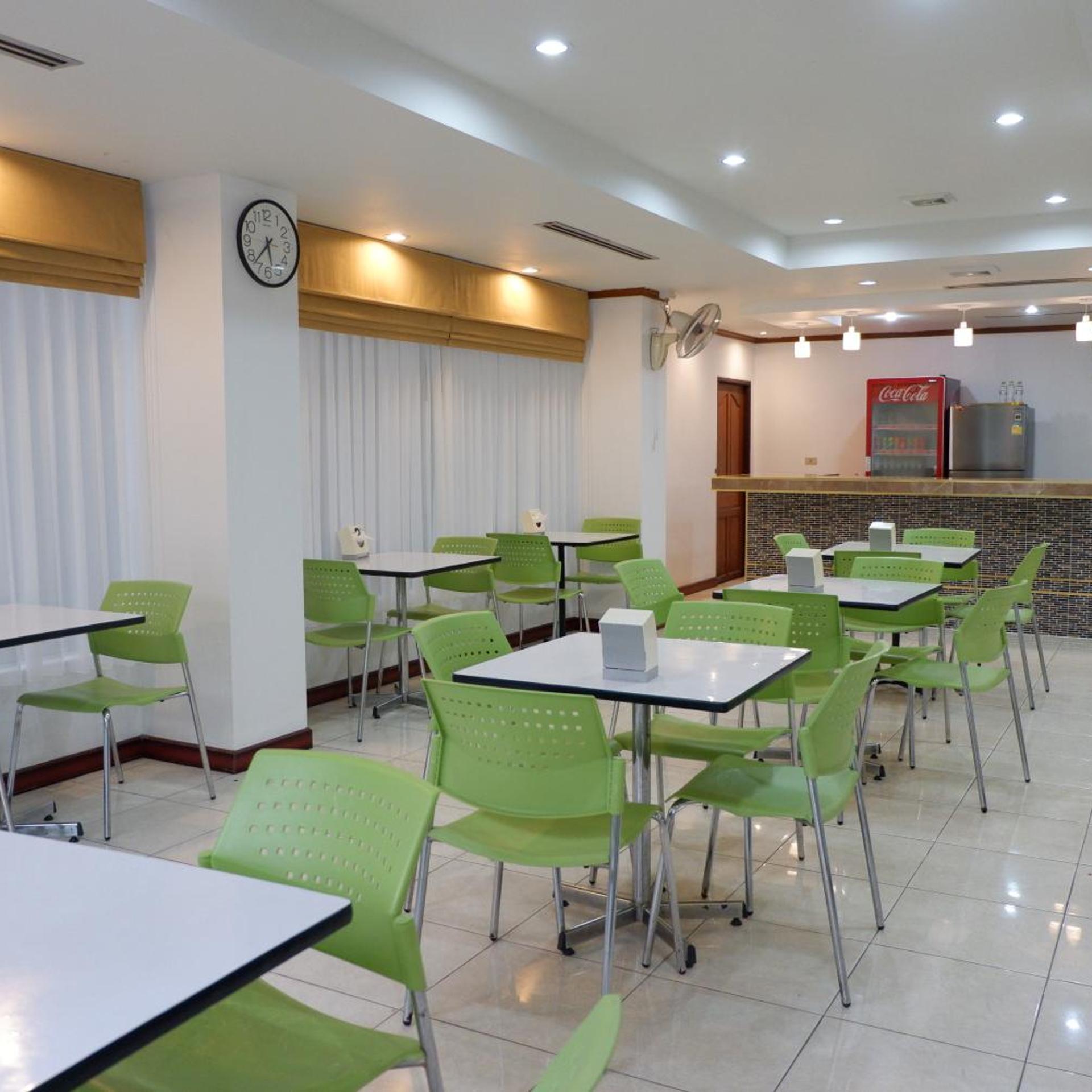 Auychai Grand Hotel 36/50