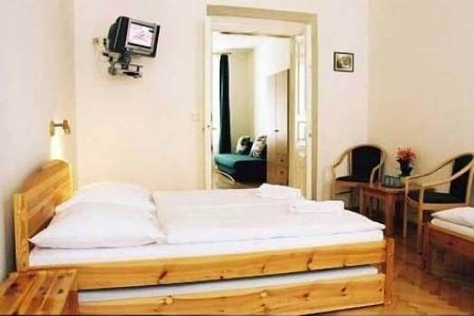 Comfort, 5 Beds