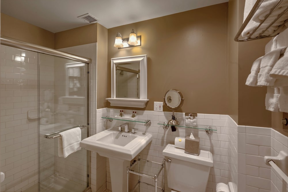 Bernards Inn 48/49