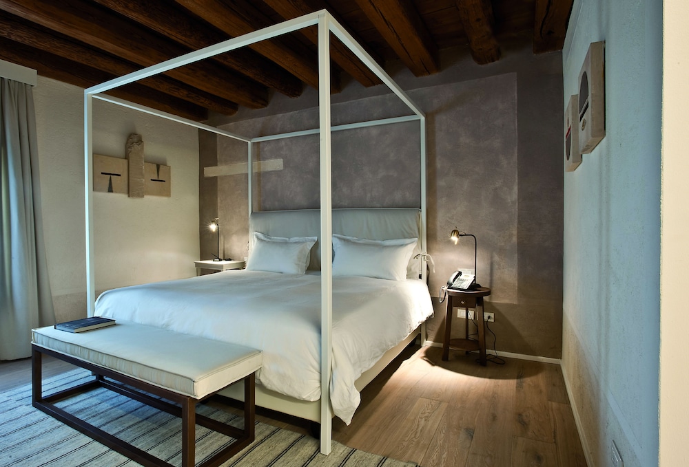 LA BARCHESSA DI VILLA PISANI 9/61