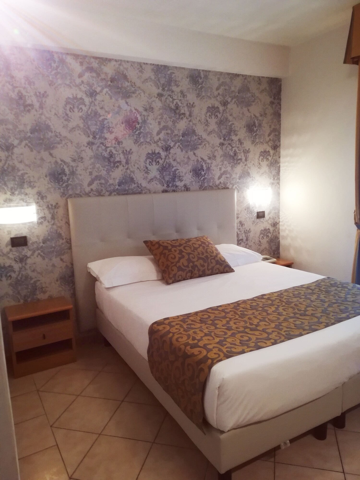 STANDARD, SINGLE, SINGLE BED, BALCONY