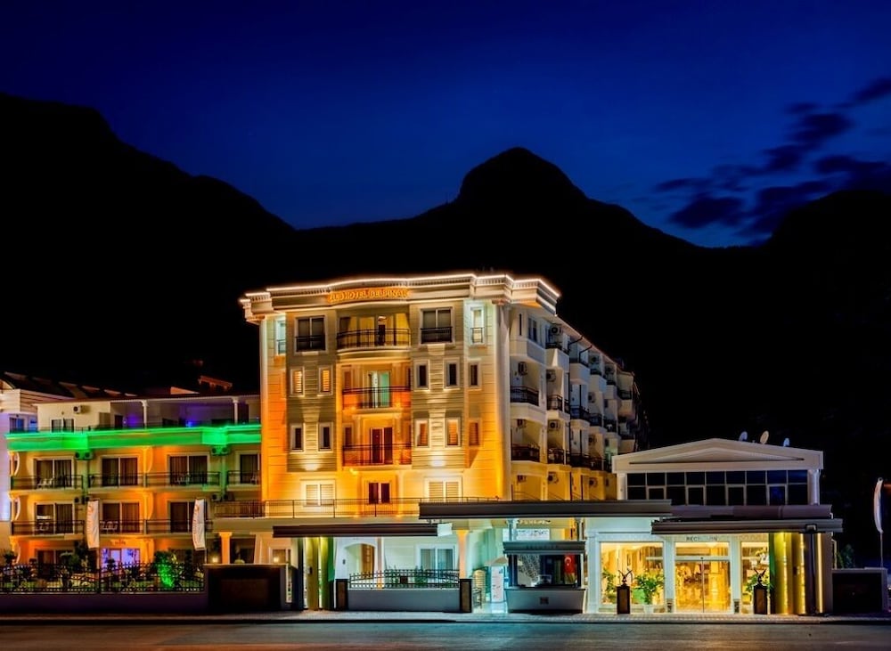 Club Hotel Belpinar 1/50