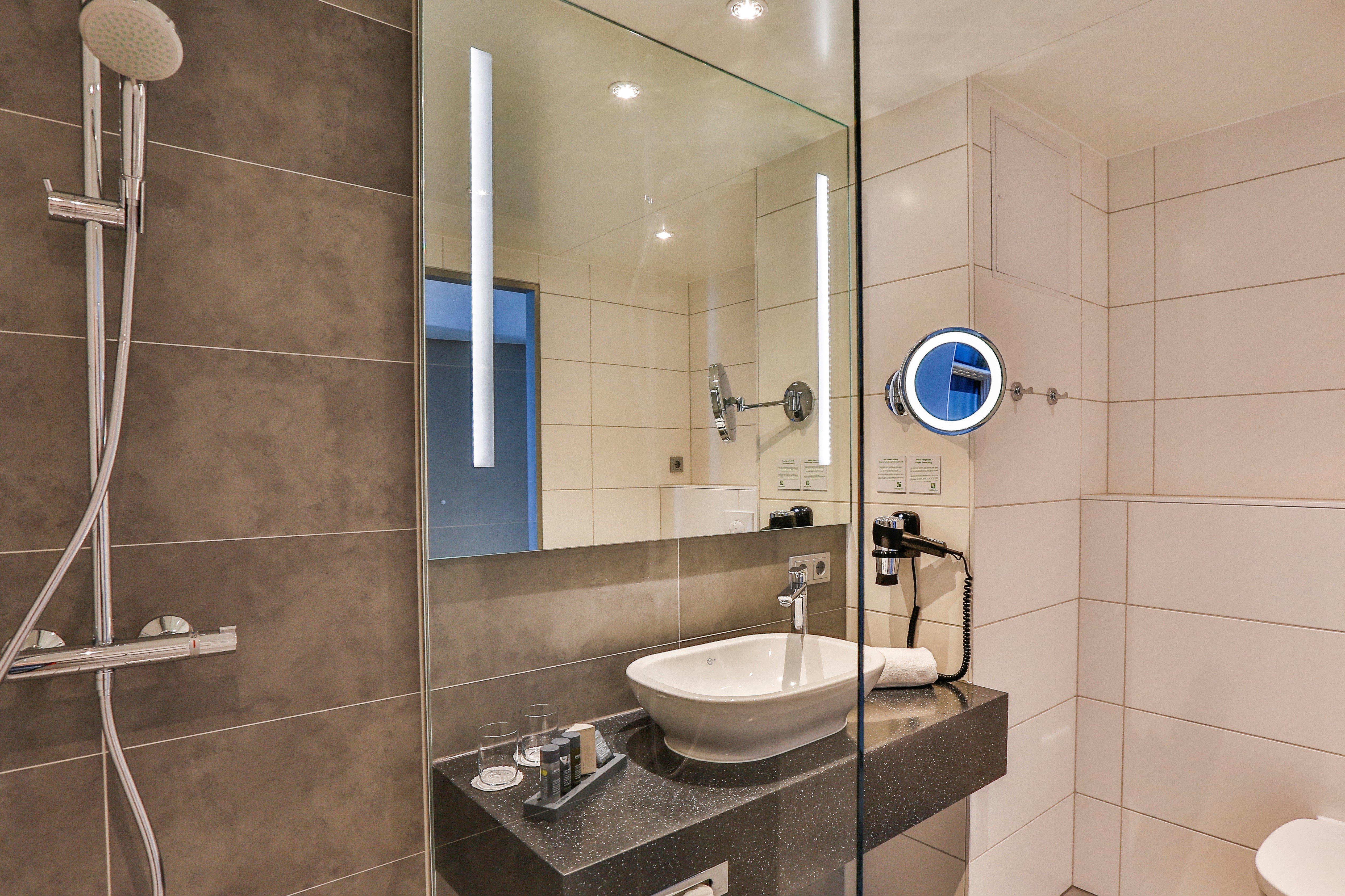 HOLIDAY INN VILLINGEN - SCHWENNINGEN 75/76
