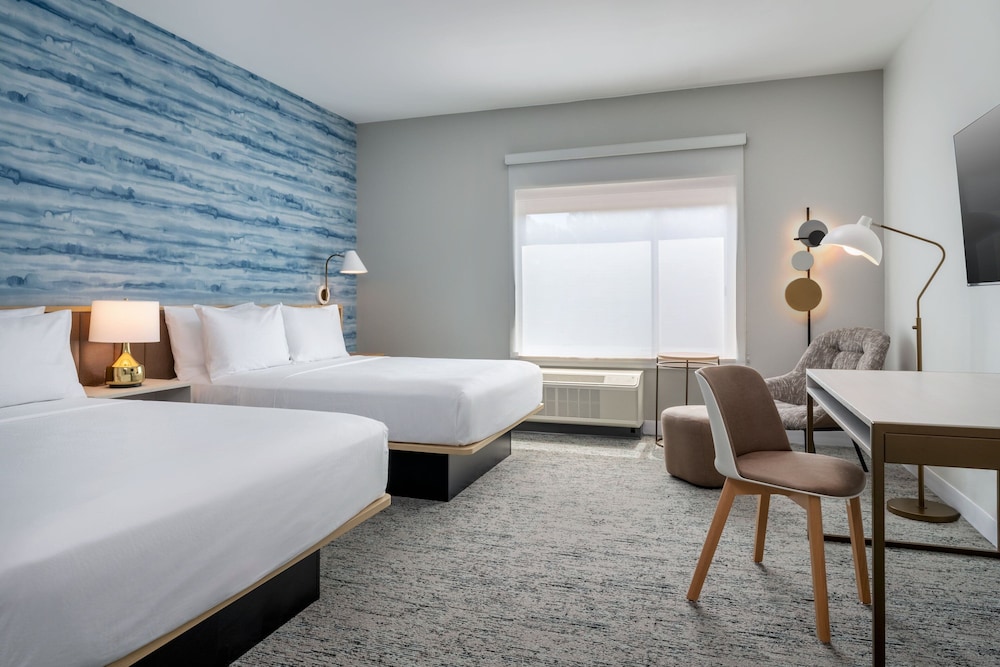 Towneplace Suites by Marriott Brunswick 7/24