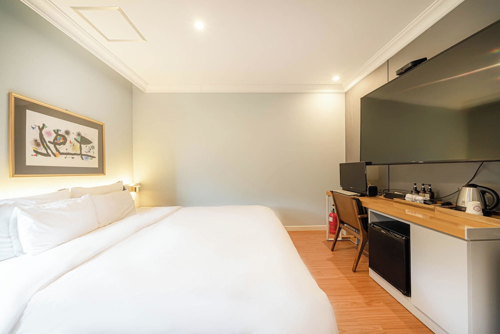 Busanjin Brown-Dot Hotel 18/50