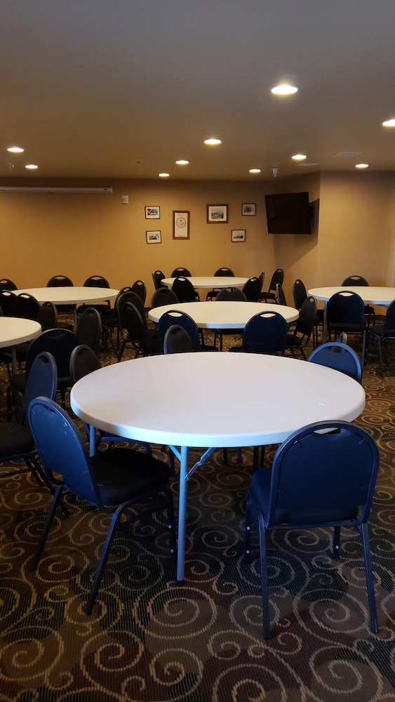 Cobblestone Inn Suites Schuyler Ne 60/62