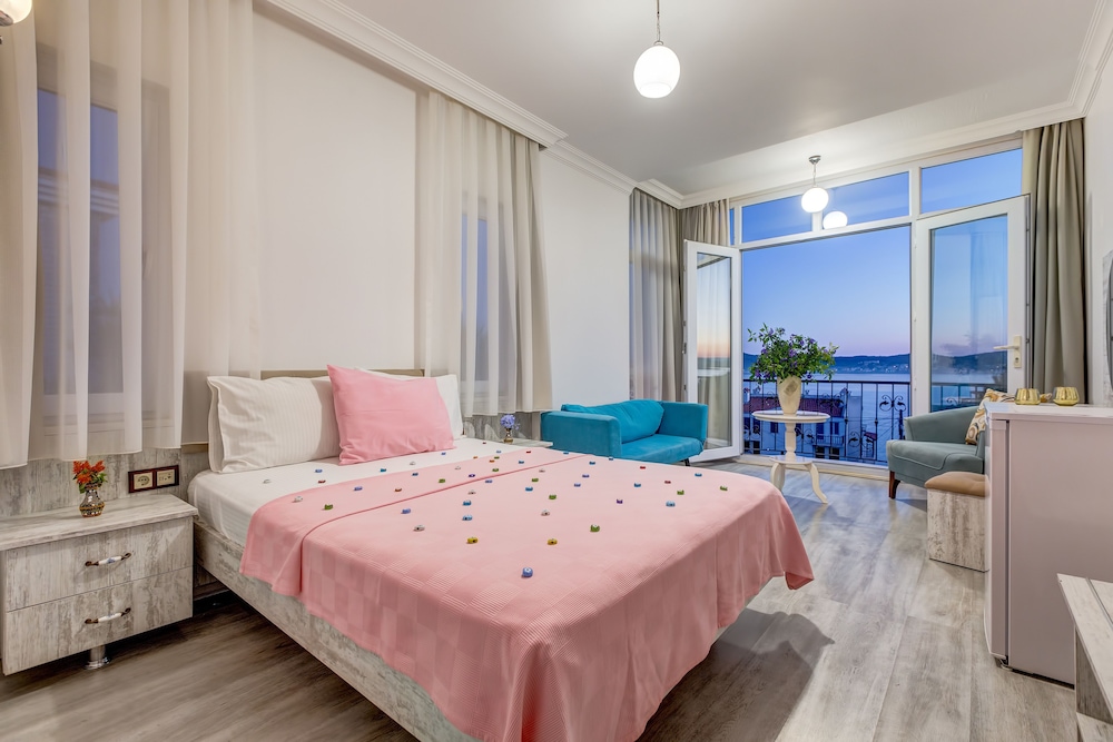 Nefes Hotel 13/34