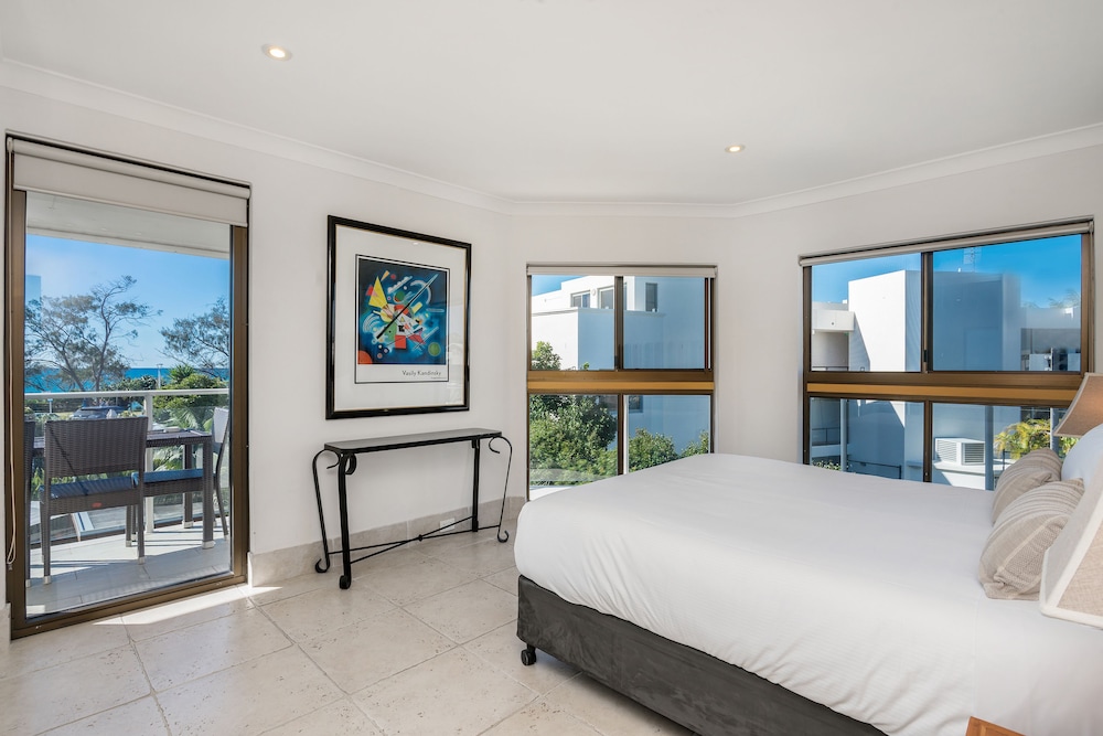 Bayview Beachfront Apartments 9/50