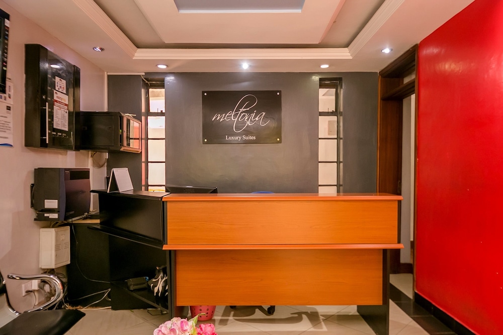 Meltonia Luxury Suites 4/50