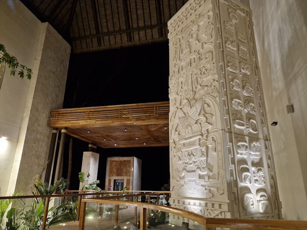 Hotel Mundo Maya Palenque 8/50