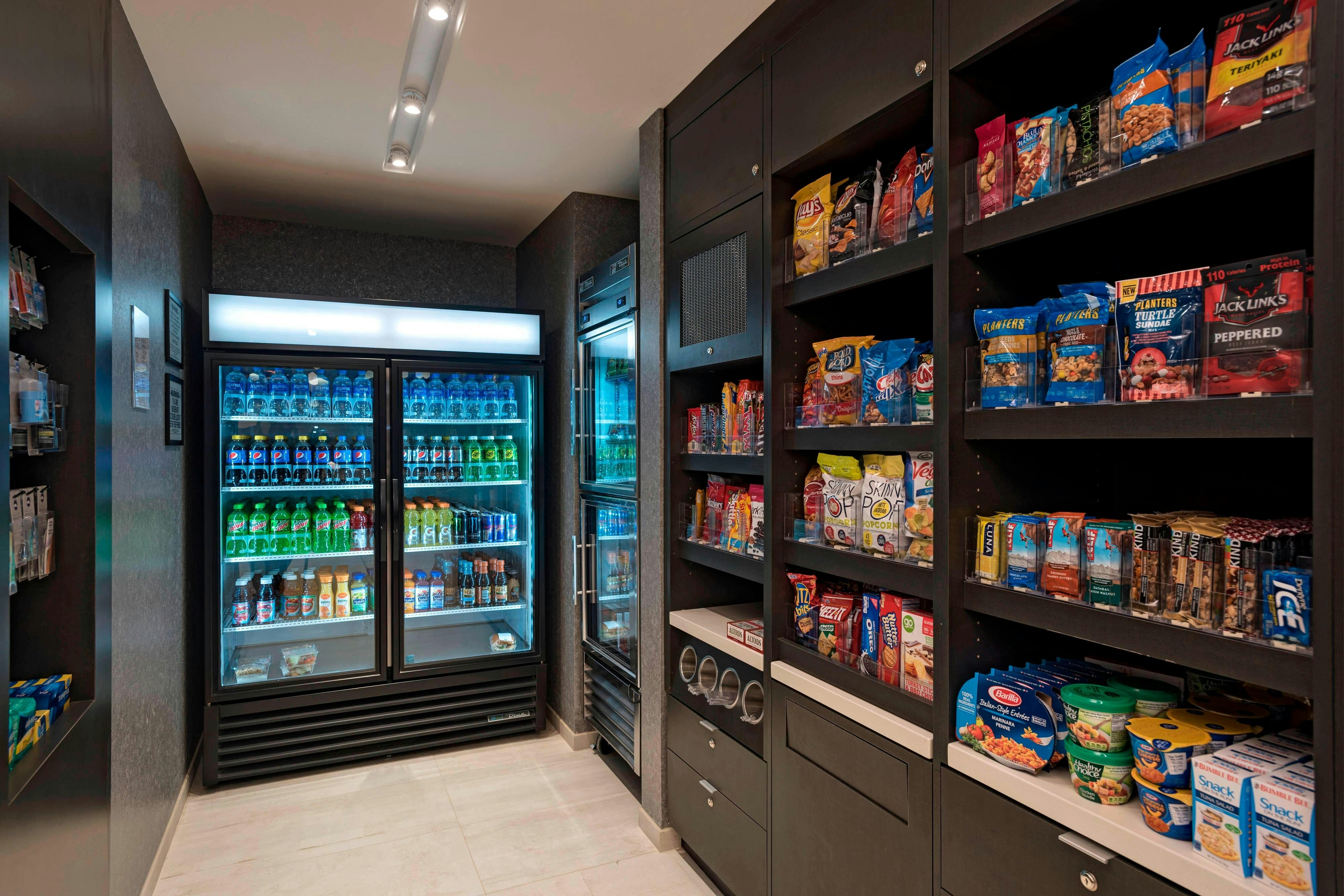Courtyard Houston Sugar Land Lake Pointe 16/17