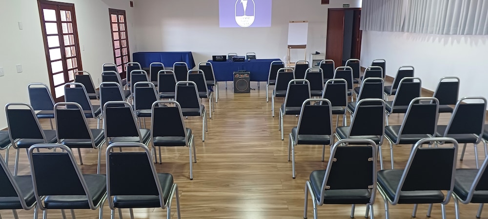 Astron Associado Cristal Palace Hotel 52/56
