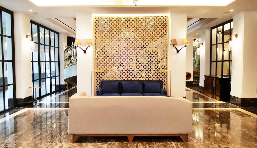Mirah Hotel 8/65